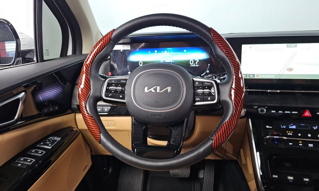 Kia Carnival 9-Seater Signature, 2023
