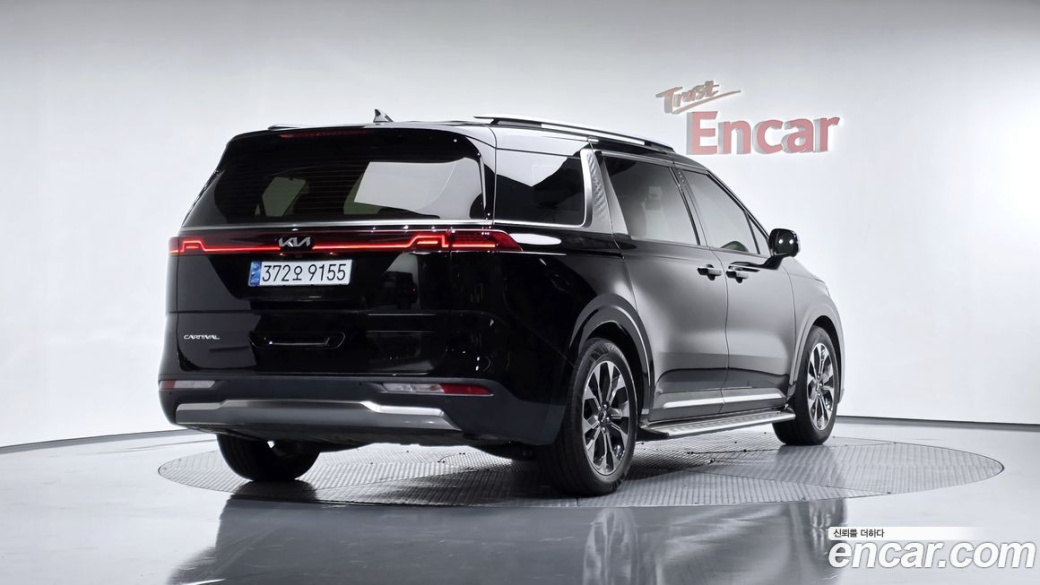 Kia Carnival 9-Seater Signature, 2022