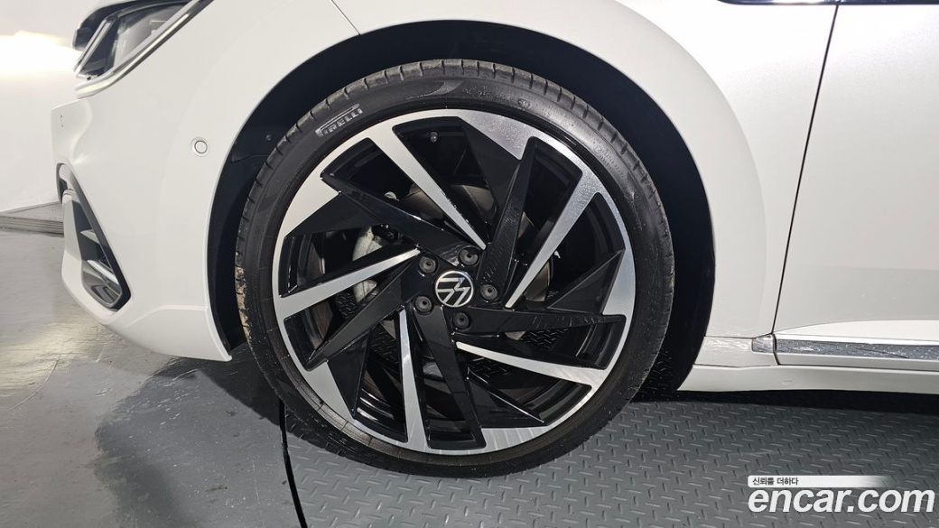 Volkswagen Arteon 2.0 TDI R-LIINE 4Motion, 2022