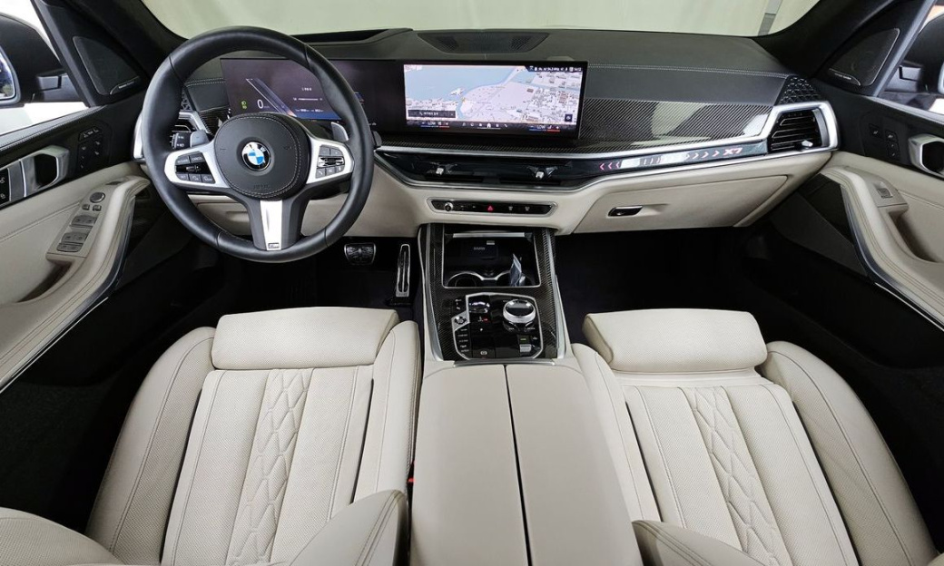 BMW X7 xDrive 40i M Sport 7STR, 2025