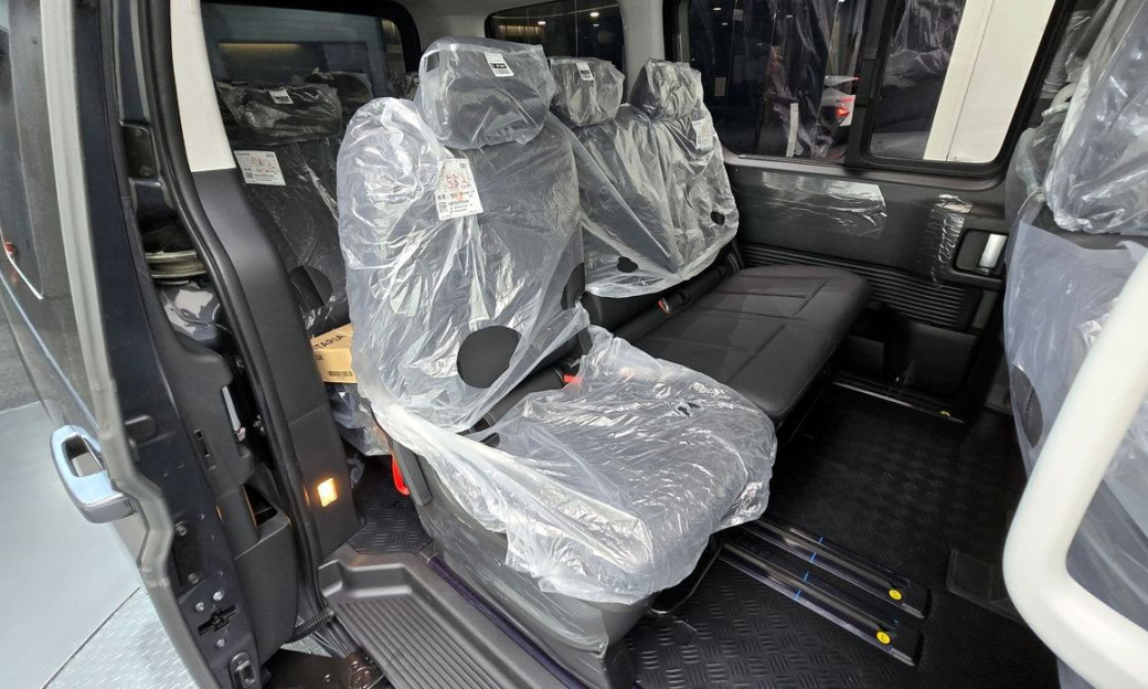 Hyundai Staria Tourer 11-Seater, 2024