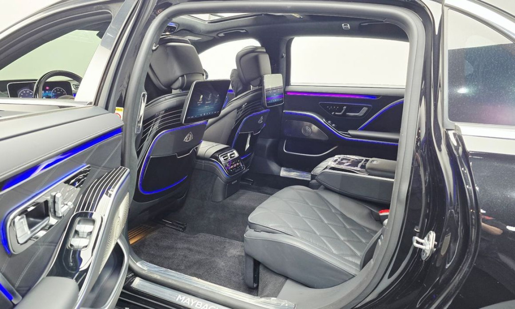Mercedes-Benz S-Class Maybach S580 4MATIC, 2023