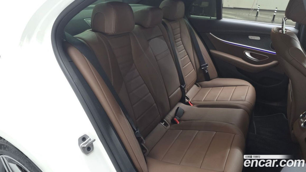 Mercedes-Benz E-Class E250 AMG Line, 2023