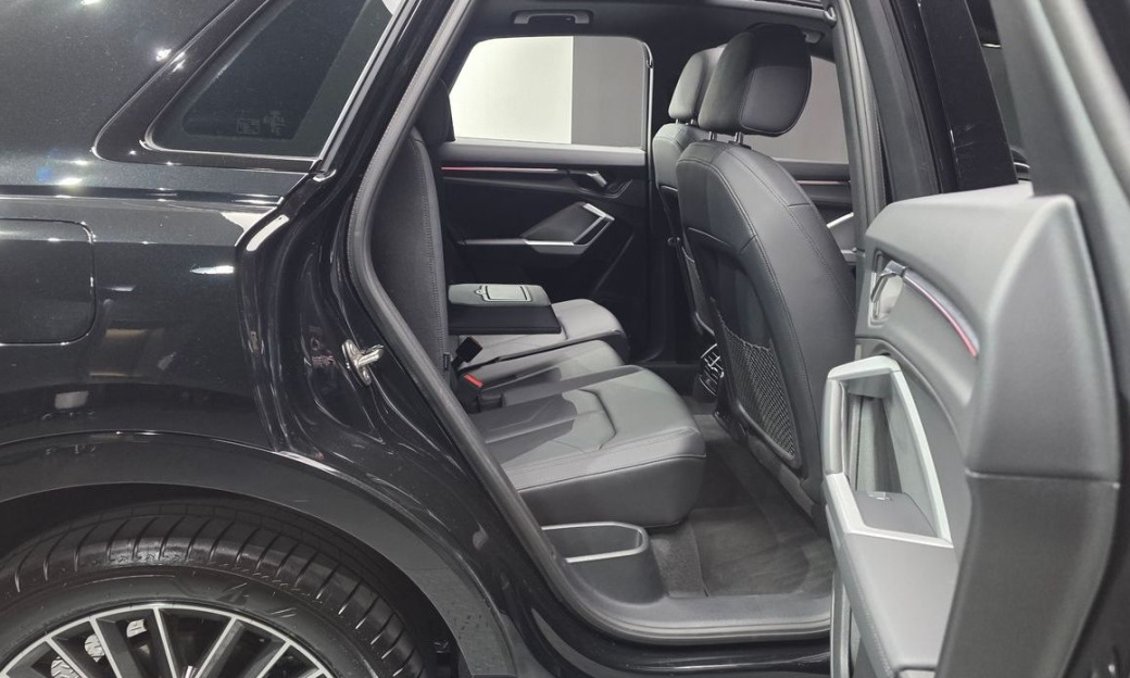 Audi Q3 40 TFSI Quattro Premium, 2025