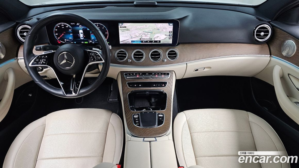 Mercedes-Benz E-Class E220d 4MATIC Exclusive, 2022