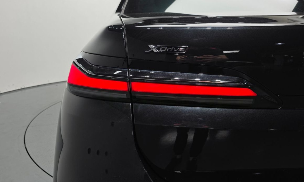 BMW 7-Series 740d xDrive M Sport, 2025