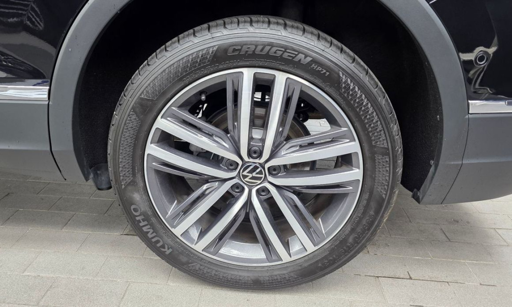 Volkswagen Tiguan 2.0 TSI Prestige, 2024
