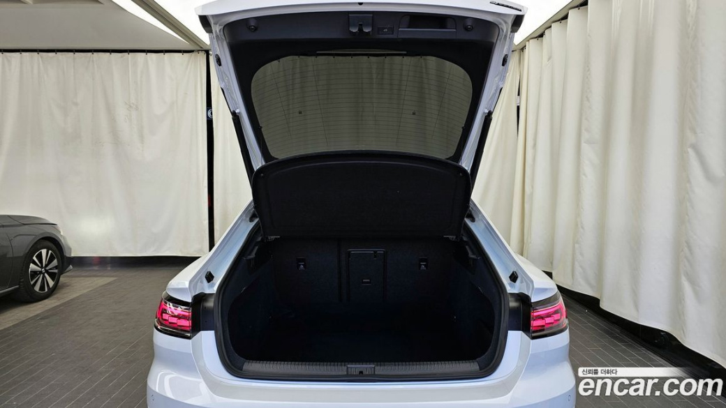 Volkswagen Arteon 2.0 TDI R-LIINE 4Motion, 2022