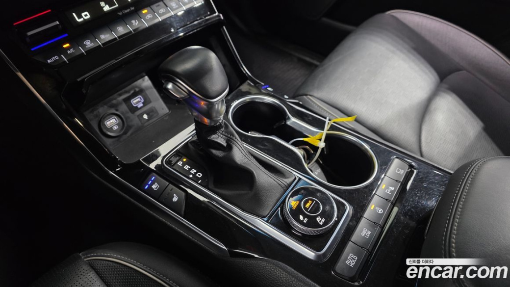 Kia Mohave Diesel 3.0 4WD 5-Seater, 2022
