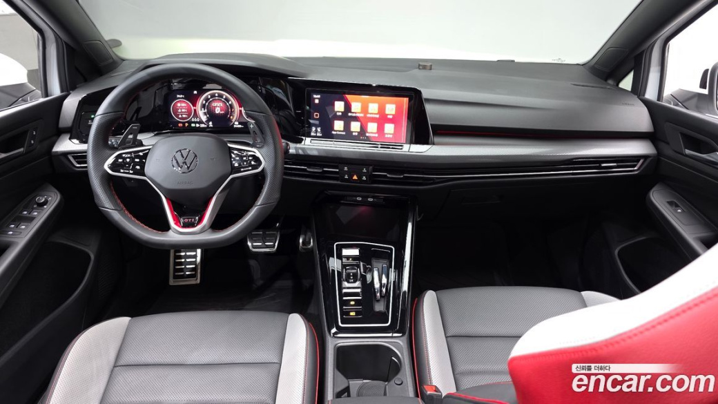 Volkswagen Golf 2.0 GTI, 2024