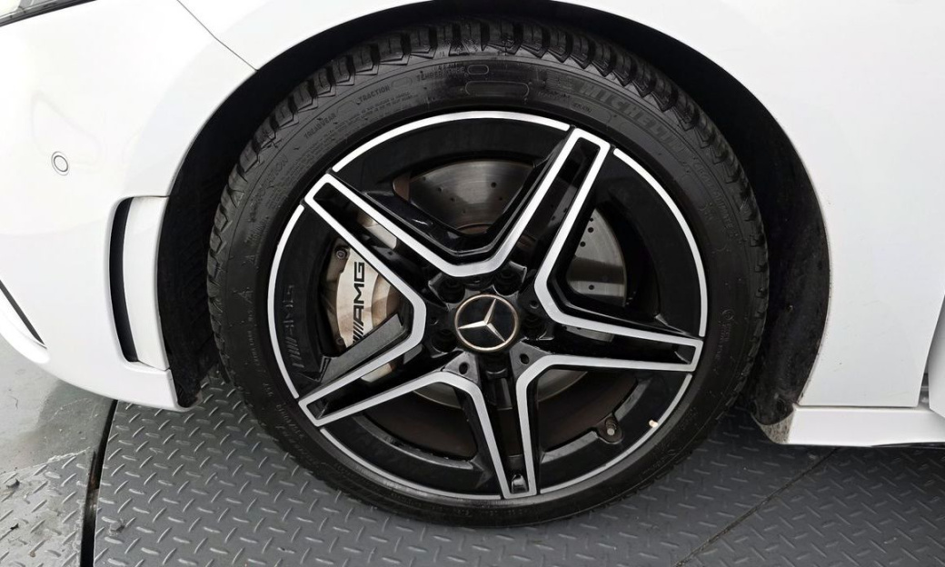 Mercedes-Benz A-Class AMG A35 4MATIC Sedan, 2022