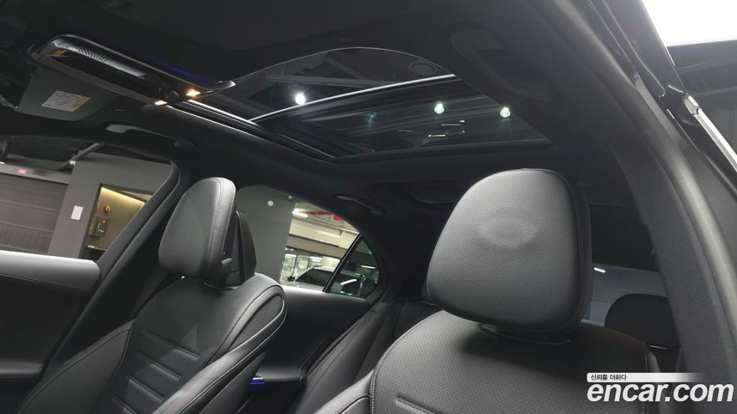 Mercedes-Benz C-Class C300 AMG Line, 2022