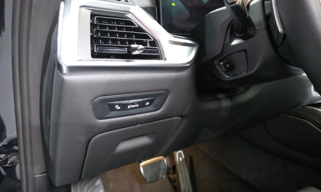 BMW X6 xDrive40d M Sport Pro, 2025