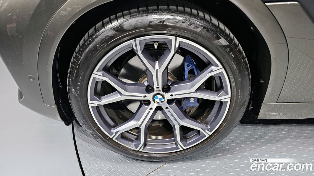 BMW X6 xDrive40i M Sport, 2023