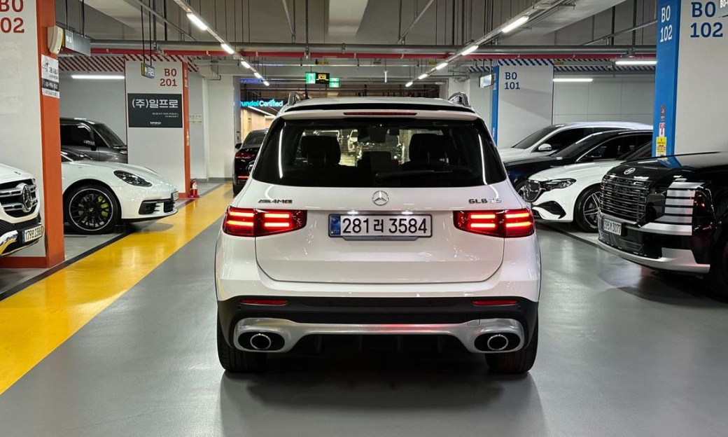 Mercedes-Benz GLB-Class AMG GLB35 4MATIC, 2025