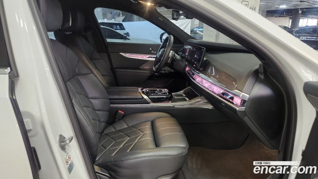 BMW 7-Series 740i sDrive M Sport, 2023