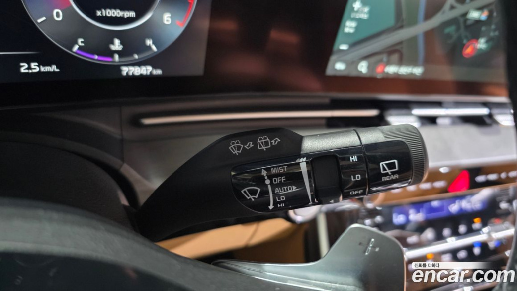 Kia Carnival 7-Seater Signature, 2022