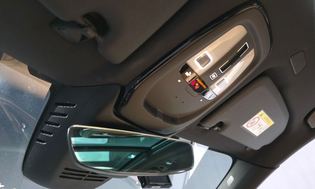 Volvo XC60 B5 Ultra Bright, 2025