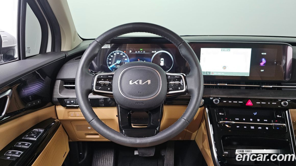 Kia Carnival 7-Seater Signature, 2023