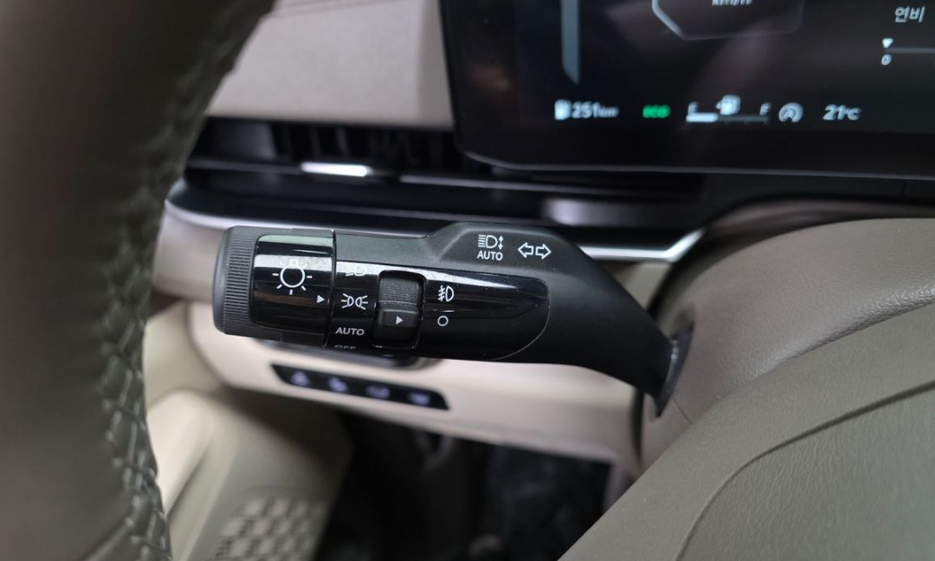 Kia Carnival 9-Seater Noblesse, 2025