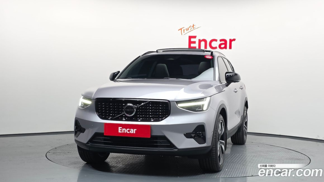 Volvo XC40 B4 Ultra Bright, 2026