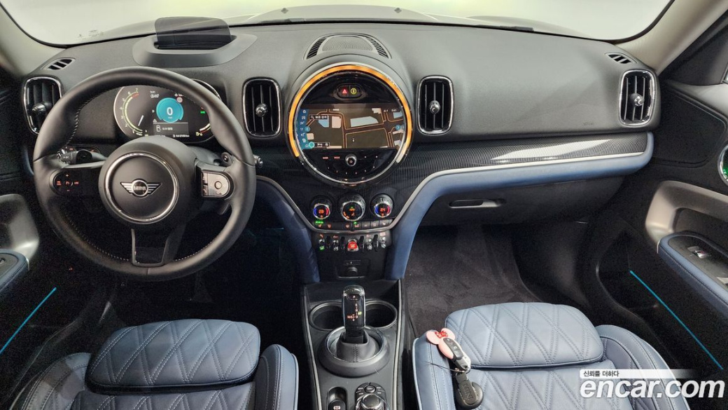Mini Countryman ALL4 Classic Launch Pack, 2023