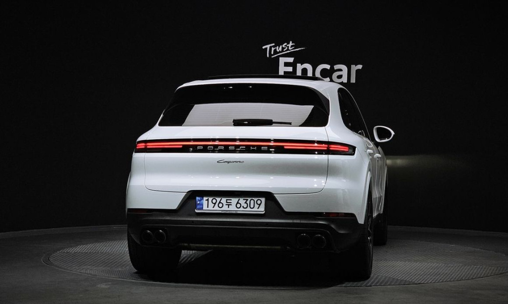 Porsche Cayenne 3.0, 2024