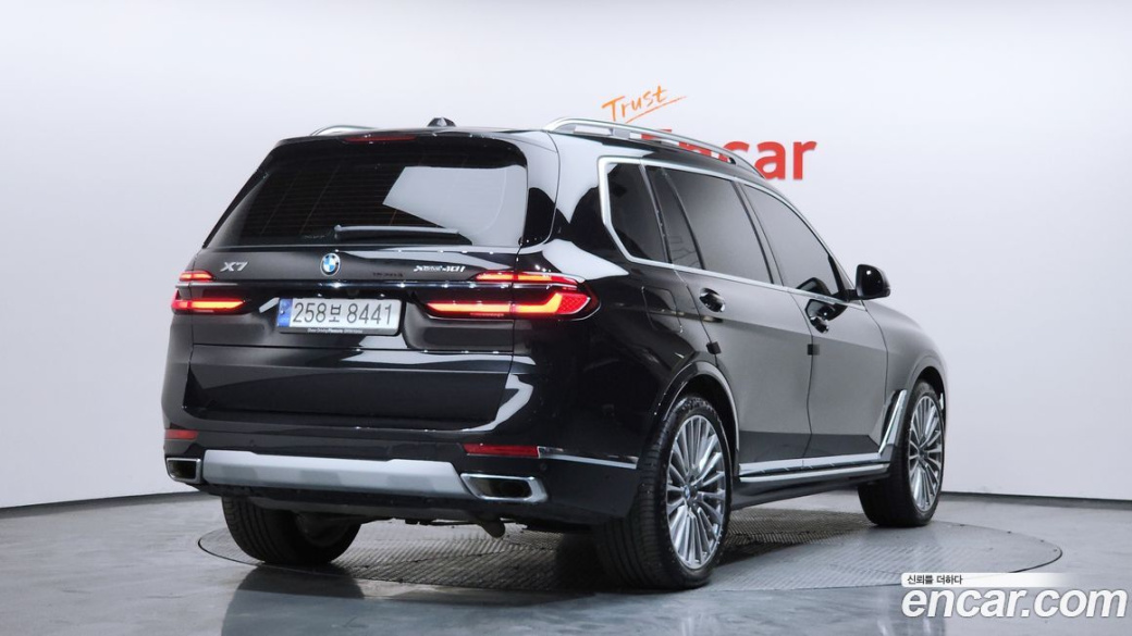 BMW X7 xDrive 40i Design Pure Excellence 6-Seater, 2024