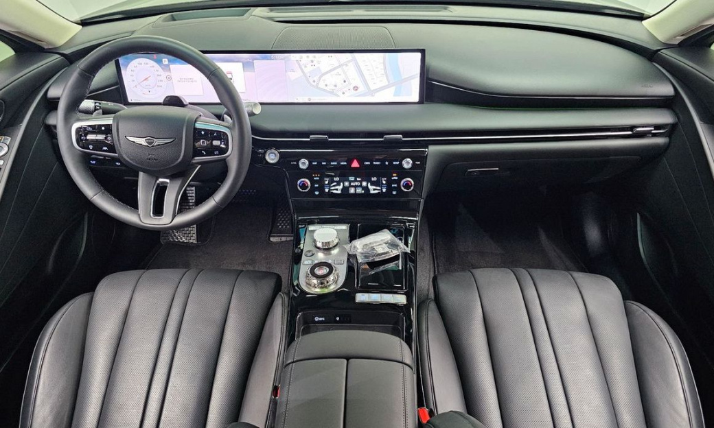 Genesis G80 Gasoline 2.5 Turbo 2WD, 2026