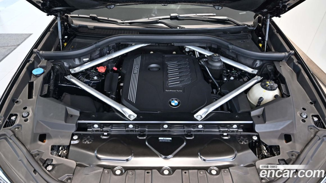 BMW X6 xDrive40i M Sport, 2023
