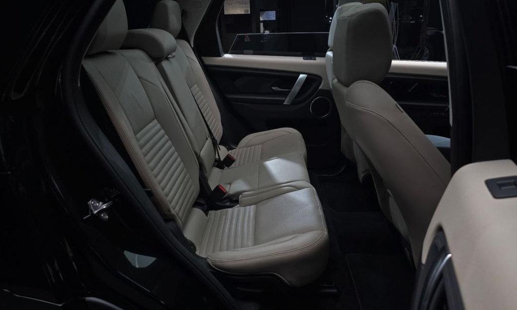 Land Rover Discovery Sport P250 S, 2024