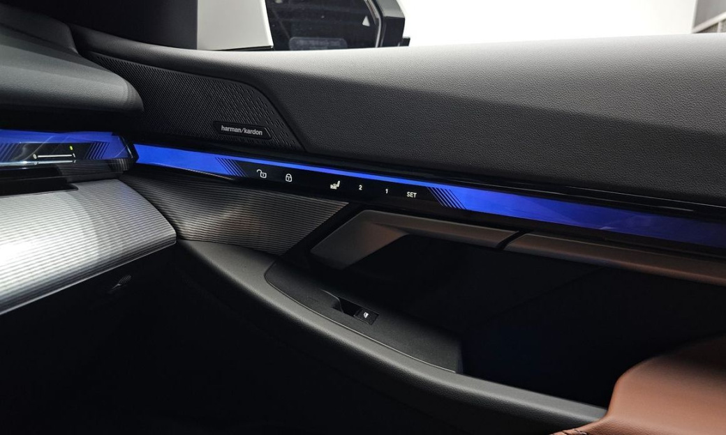 BMW 5-Series 530i xDrive M Sport, 2025