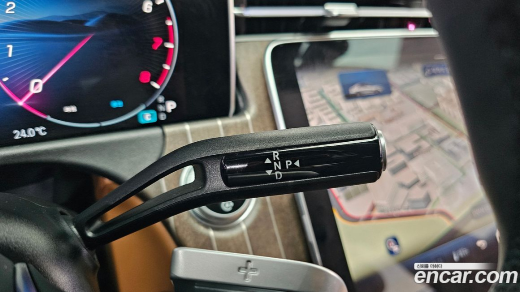 Mercedes-Benz E-Class E300 4MATIC Exclusive, 2024