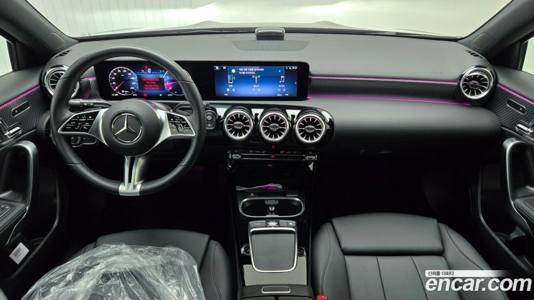 Mercedes-Benz A-Class A220 Hatchback, 2024