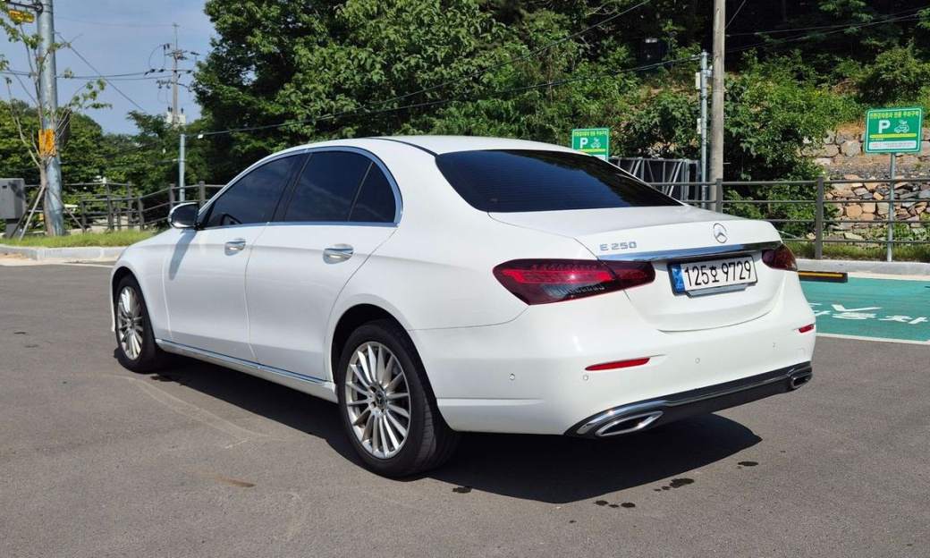 Mercedes-Benz E-Class E250 Exclusive, 2023