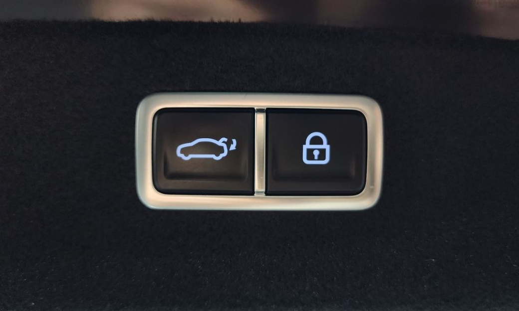 Genesis G80 Gasoline 2.5 Turbo AWD, 2025