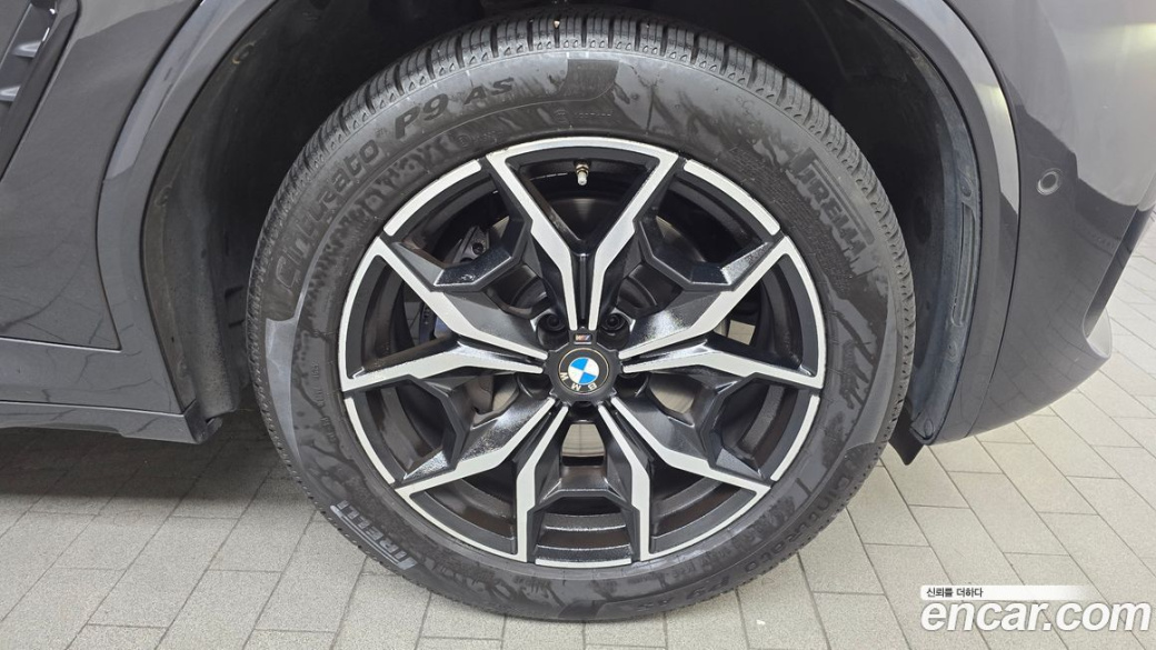 BMW X4 xDrive20i M Sport, 2022