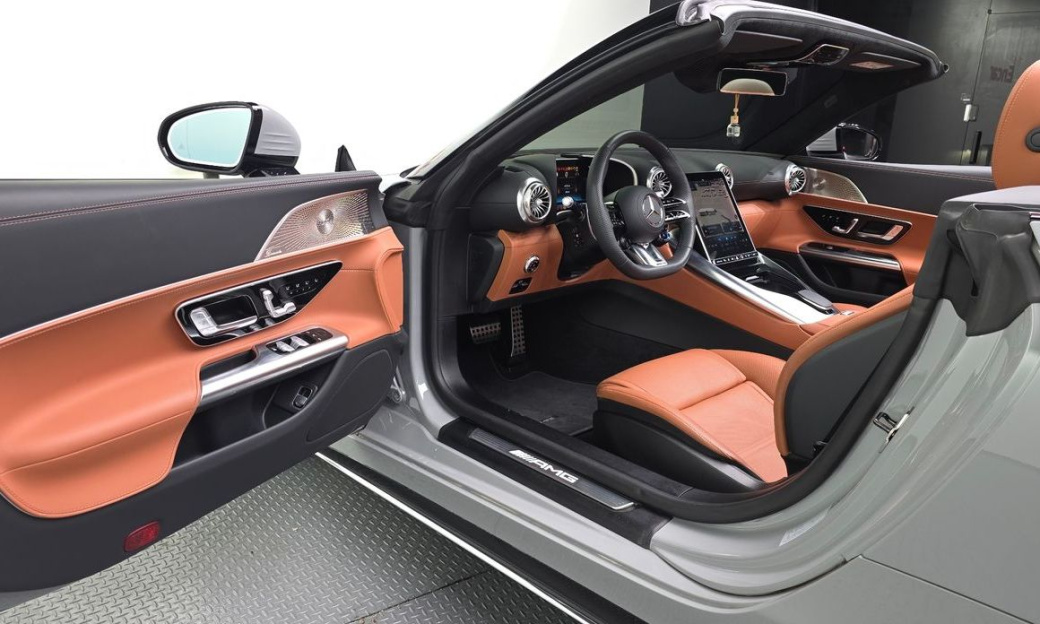 Mercedes-Benz SL-Class AMG SL63 4MATIC+, 2023