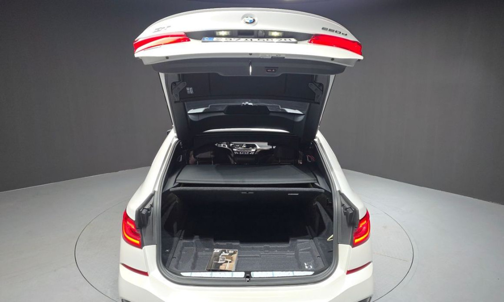 BMW Gran Turismo 620d xDrive M Sport, 2022