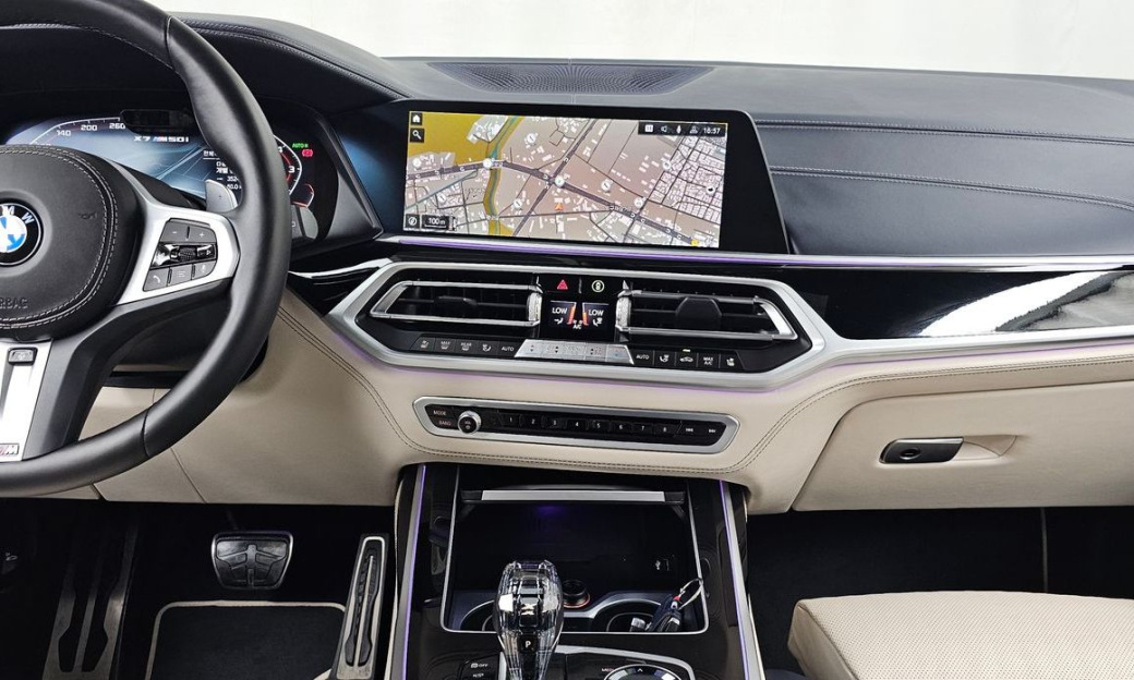 BMW X7 M50i 6STR, 2022