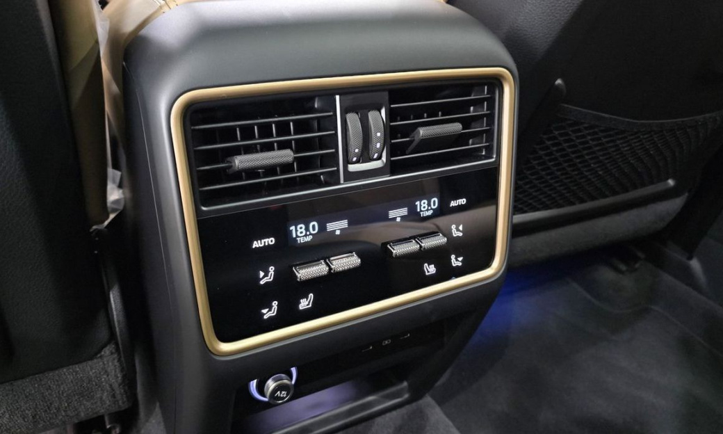 Porsche Cayenne 3.0, 2025