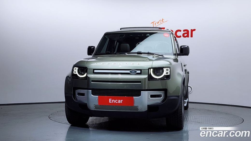 Land Rover Defender 110 D250 SE, 2023