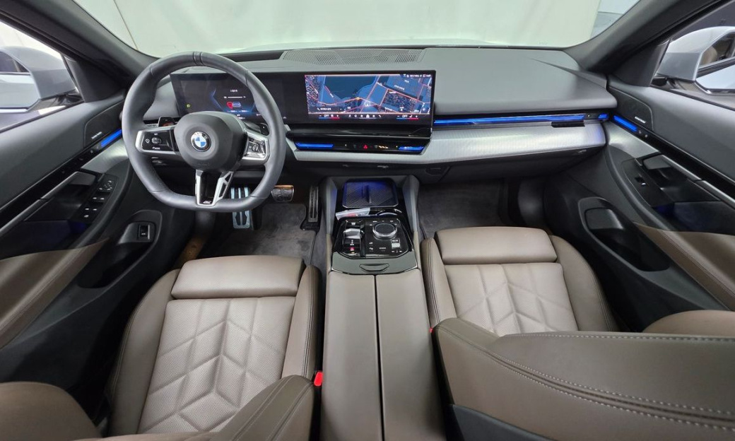 BMW 5-Series 520i M Sport, 2024
