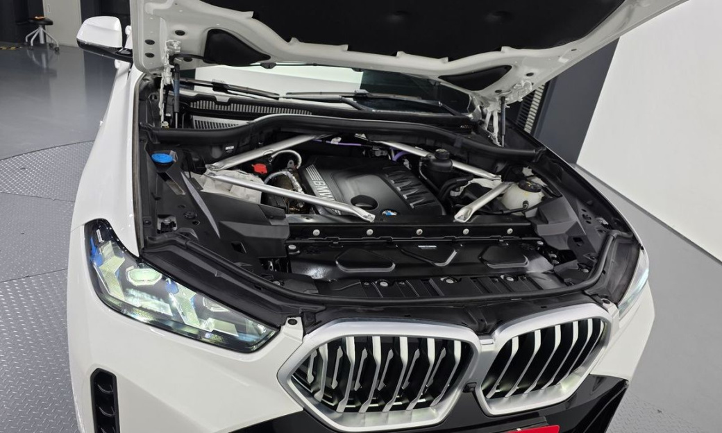 BMW X6 xDrive30d M Sport, 2024
