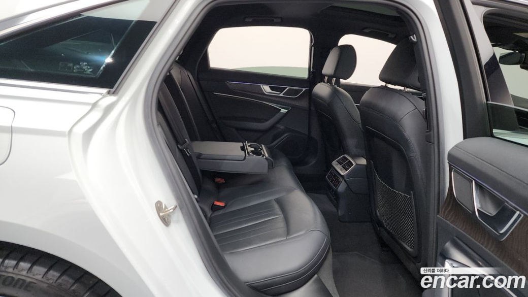 Audi A6 45 TFSI, 2023