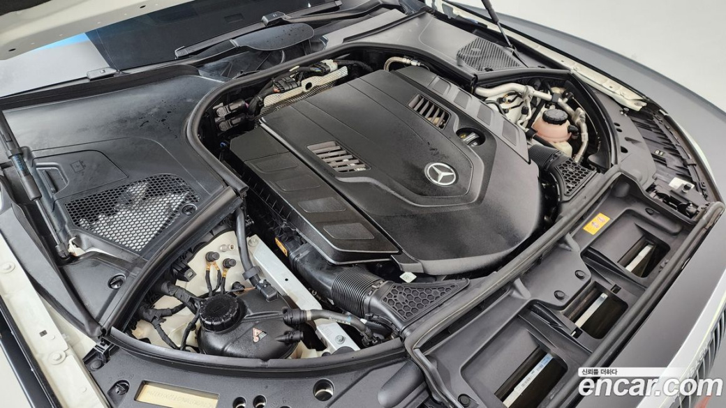 Mercedes-Benz S-Class Maybach S580 4MATIC, 2022