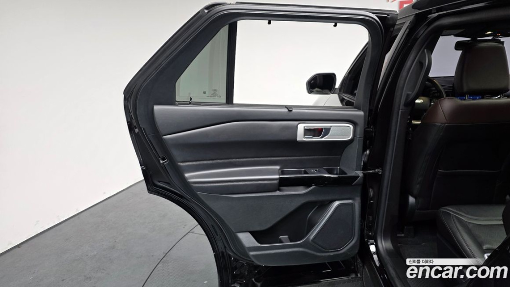Ford Explorer 3.0 Platinum 4WD, 2022