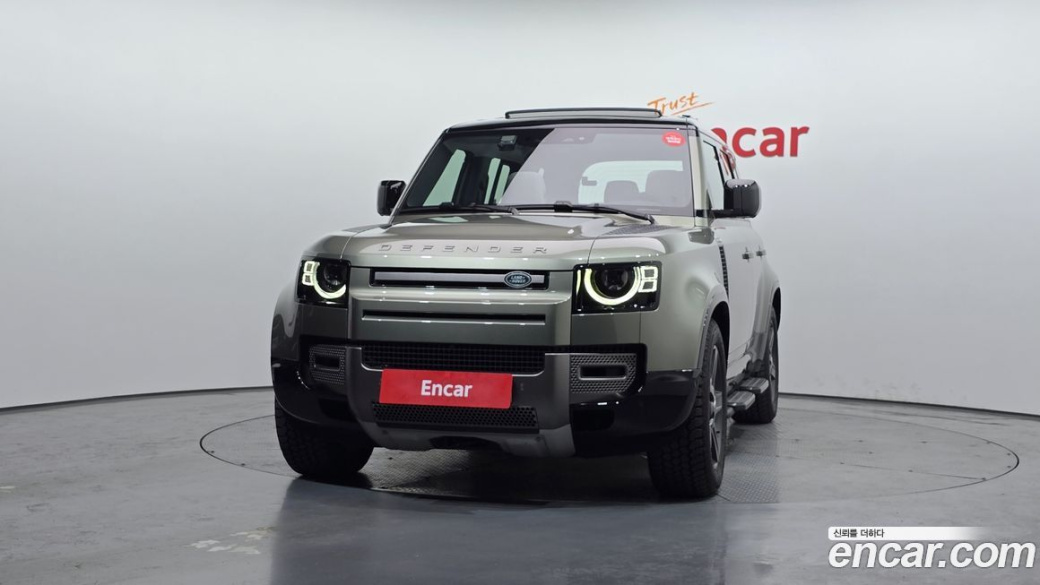 Land Rover Defender 110 D250 X-Dynamic SE, 2025