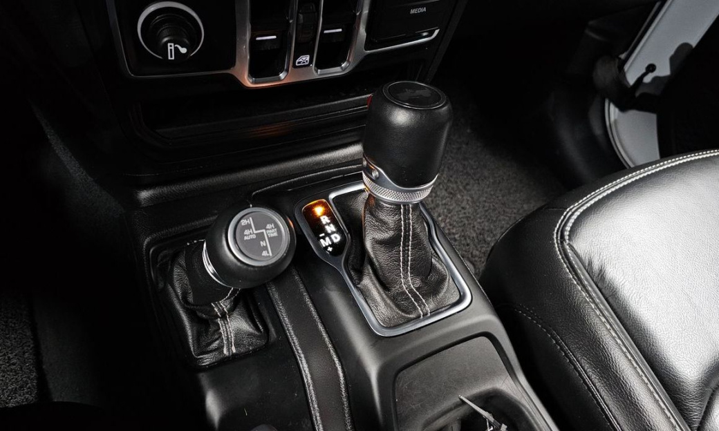 Jeep Wrangler 2.0 Overland 4Door, 2022
