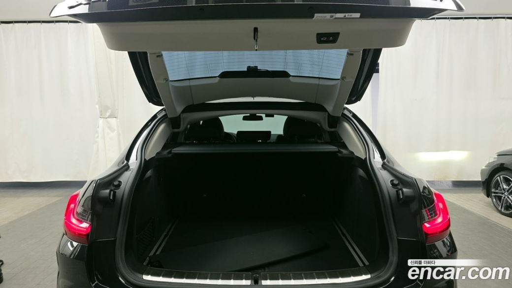BMW X4 xDrive20i xLine, 2022